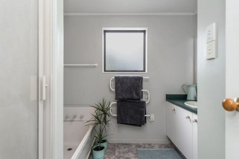 Photo of property in 12 Commodore Avenue, Flagstaff, Hamilton, 3210