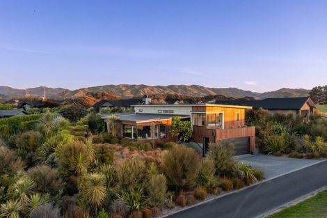 Photo of property in 30 Ferndale Drive, Waikanae, 5036