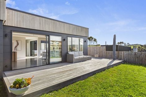 Photo of property in 4 Omahina Street, Raglan, 3225