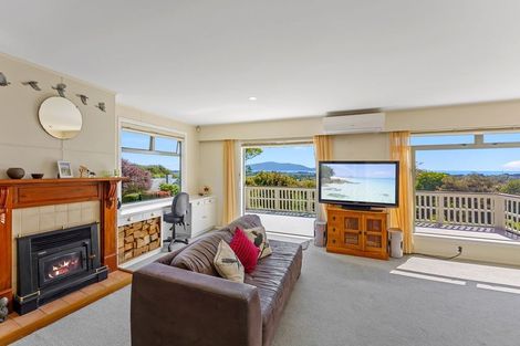 Photo of property in 2 Tui Crescent, Waikanae, 5036