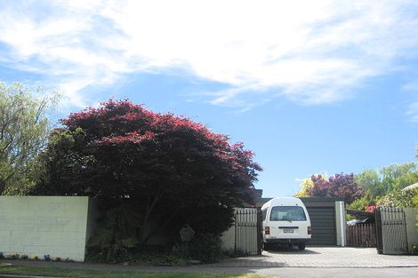Photo of property in 64 Lake Terrace Road, Burwood, Christchurch, 8061