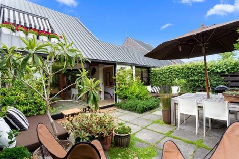 Photo of property in 16 Office Road, Merivale, Christchurch, 8014