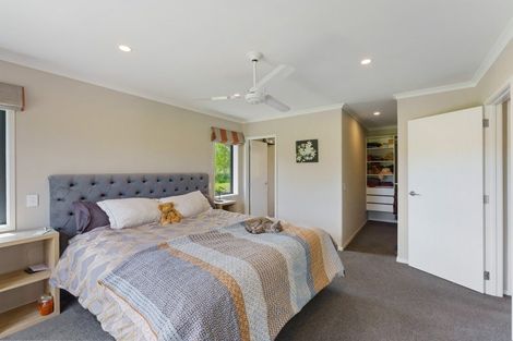 Photo of property in 40 Kristin Place, Manakau, Levin, 5573