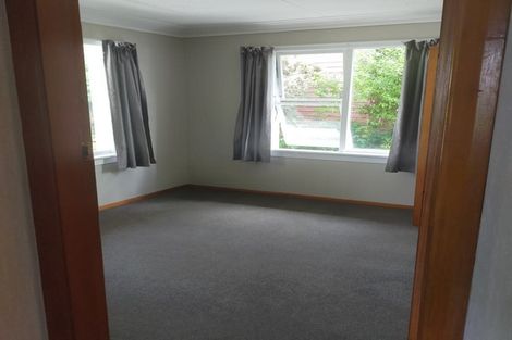 Photo of property in 16 Seaview Terrace, Kew, Dunedin, 9012