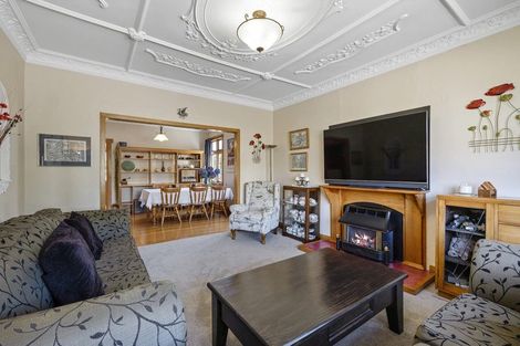 Photo of property in 47 Waiwaka Terrace, Strandon, New Plymouth, 4312