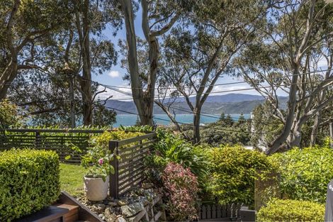 Photo of property in 96 Tio Tio Road, Seatoun, Wellington, 6022