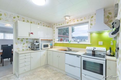 Photo of property in 64 Holdsworth Avenue, Trentham, Upper Hutt, 5018