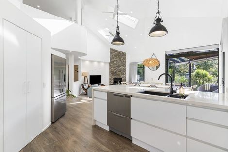 Photo of property in 116a Pah Road, Cockle Bay, Auckland, 2014