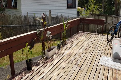 Photo of property in 18 Normandy Place, Henderson, Auckland, 0610