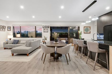 Photo of property in 22 Takurua Terrace, Orewa, 0931
