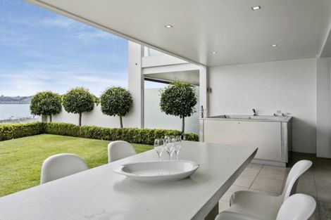 Photo of property in 3/225 Lake Terrace, Waipahihi, Taupo, 3330