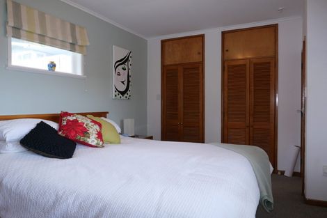 Photo of property in 82 Severn Street, Island Bay, Wellington, 6023