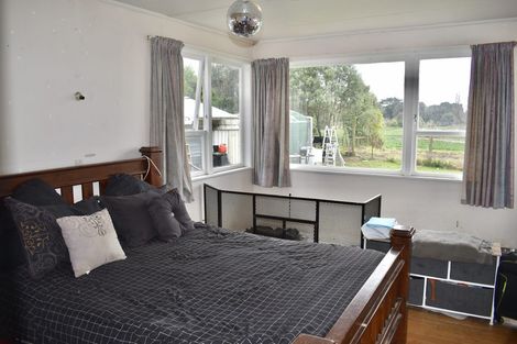 Photo of property in 54 Kuku Beach Road, Kuku, Levin, 5570