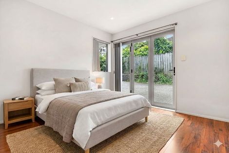 Photo of property in 1/18 Forrest Hill Road, Forrest Hill, Auckland, 0620