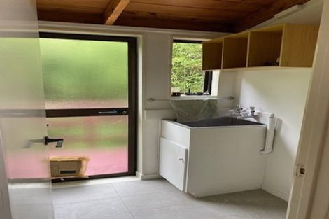 Photo of property in 2/618 Glenfield Road, Bayview, Auckland, 0629