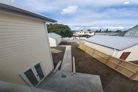 Photo of property in 11 Warbler Crescent, Papakura, 2110