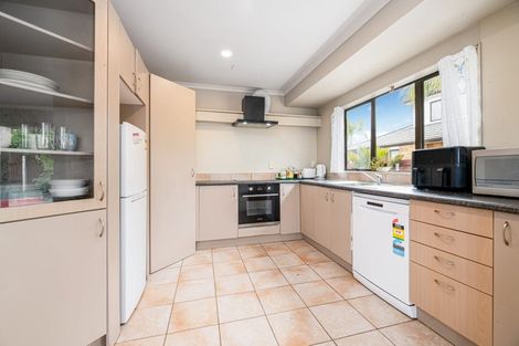 Photo of property in 44 Basra Drive, Henderson, Auckland, 0612