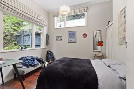 Photo of property in 108 Oriental Parade, Oriental Bay, Wellington, 6011