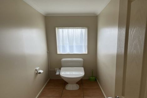 Photo of property in 25 Glenross Drive, Wattle Downs, Auckland, 2103