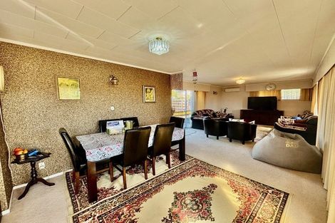 Photo of property in 3 Howard Road, Taradale, Napier, 4112