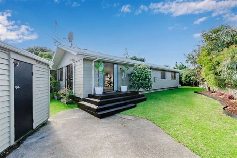 Photo of property in 39 Waimea Road, Waikanae Beach, Waikanae, 5036