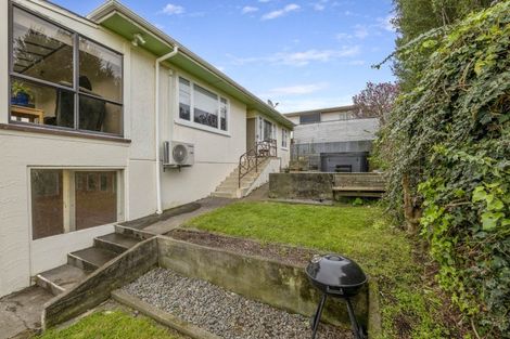 Photo of property in 75 Mould Street, Waitara, 4320