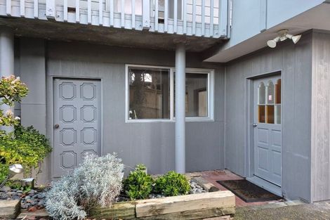 Photo of property in 55 Allington Road, Massey, Auckland, 0614