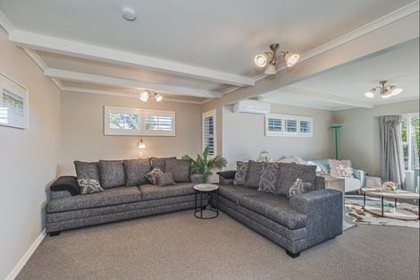 Photo of property in 3 Station Road, Sawyers Bay, Port Chalmers, 9023