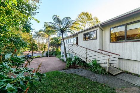 Photo of property in 42 Atkinson Road, Titirangi, Auckland, 0604