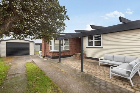 Photo of property in 4 Dover Road, St Andrews, Hamilton, 3200