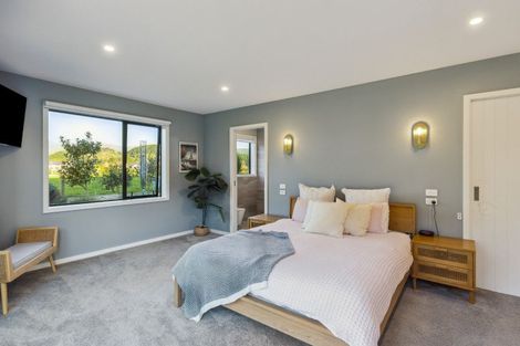 Photo of property in 34 Ohau Gravels Way, Ohau, Levin, 5570