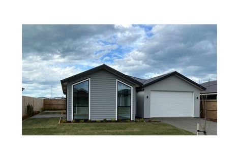 Photo of property in 3 Mackinnon Street, Marshland, 8083