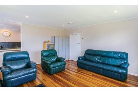 Photo of property in 1/90 Kelvin Road, Papakura, 2110