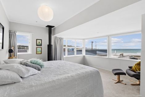 Photo of property in 96 Lyall Parade, Lyall Bay, Wellington, 6022