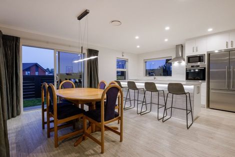 Photo of property in 7 Hoiho Place, Papamoa, 3118