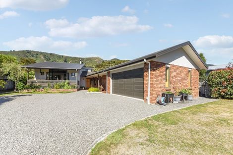 Photo of property in 15 Boons Valley Road, Waikawa, Picton, 7220