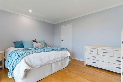 Photo of property in 37 Toroa Street, Torbay, Auckland, 0630