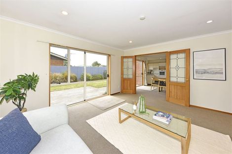 Photo of property in 6a Bentley Street, Russley, Christchurch, 8042