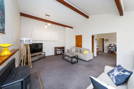 Photo of property in 20 Westhaven Grove, Takaro, Palmerston North, 4412
