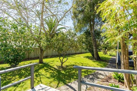 Photo of property in 3 Cove Road, Waipu, 0510