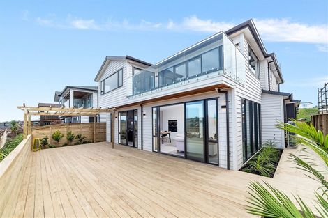 Photo of property in 30 Bearing Parade, Long Bay, Auckland, 0630