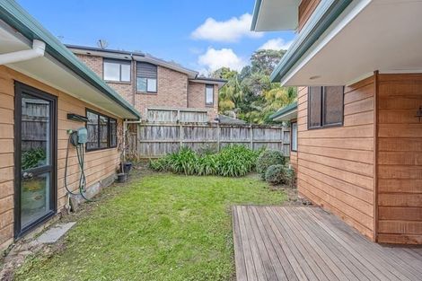 Photo of property in 364a Glenfield Road, Glenfield, Auckland, 0629