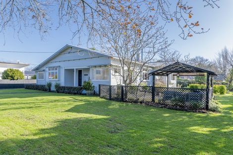 Photo of property in 83 Queenwood Road, Levin, 5510