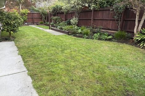 Photo of property in 20 Taupata Street, Redcliffs, Christchurch, 8081
