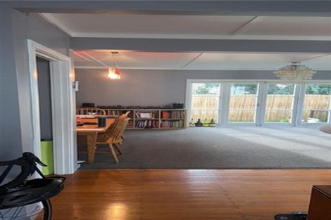 Photo of property in 182 Lake Road, Belmont, Auckland, 0622