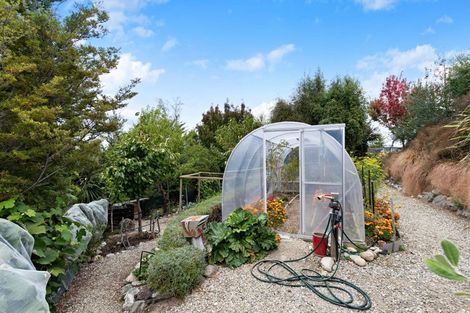 Photo of property in 27 Drake Place, Lake Hawea, Wanaka, 9382