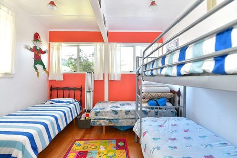 Photo of property in 27 James Mcleod Road, Shelly Beach, South Head, 0874