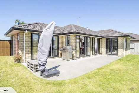 Photo of property in 72 Carrington Drive, Papamoa Beach, Papamoa, 3118