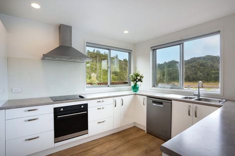 Photo of property in 135 Rangituia Street, Whangamata, 3691