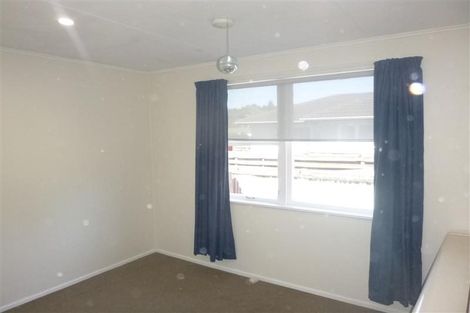 Photo of property in 60a Glen Road, Stokes Valley, Lower Hutt, 5019